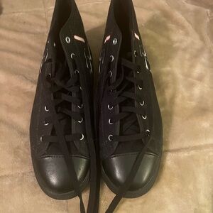 Black Low-Top Lace-Up Sneakers